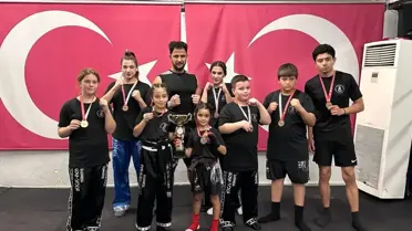 Marmaris Kickboks Takımı'ndan Cumhuriyet Kupası Zaferi