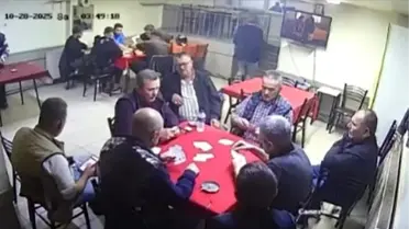 Sındırgı'da Deprem Panik Yarattı
