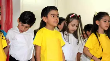 Sarıkamış'ta Minik Öğrenciler Cumhuriyet Bayramı'nı Kutladı