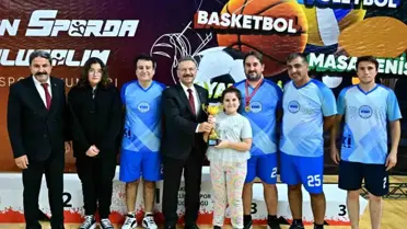 Kamu Spor Oyunları'nda Ödül Töreni