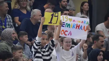 Yenişehir Belediyespor Voleybolda Galatasaray'ı Yendi