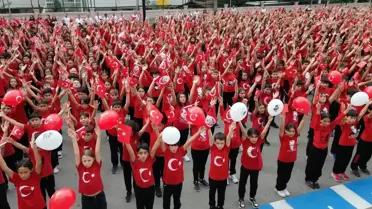 Öğrenciler Cumhuriyet Bayramı'nı Coşkuyla Kutladı