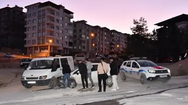 Besni'de Zincirleme Trafik Kazası: 5 Yaralı