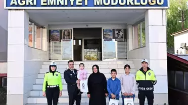 Asmin'in Anıt Ziyareti