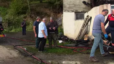 Artvin'de Yangın: Ahşap Ev Kullanılamaz Hale Geldi