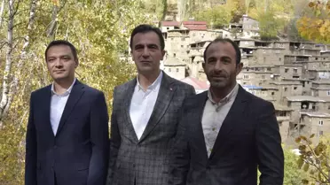 Vali Karakaya, Uzuntaş Köyü'nü Ziyaret Etti