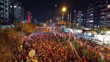 Bursa'da onbinlerce kişi Cumhuriyet coşkusuna ortak oldu
