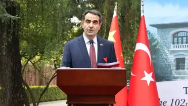 Çin'de, Cumhuriyet'in 102. yılı kutlandı