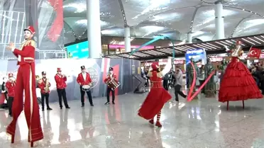 Cumhuriyet Bayramı coşkusu İGA Havalimanı'nda