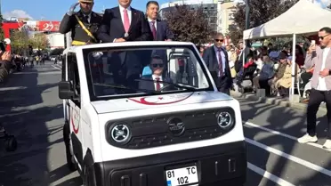 Düzce'de Cumhuriyet Bayramı Elektrikli Araçla Kutlandı