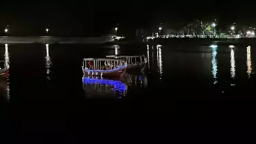 Cumhuriyet İçin Fener Alayı