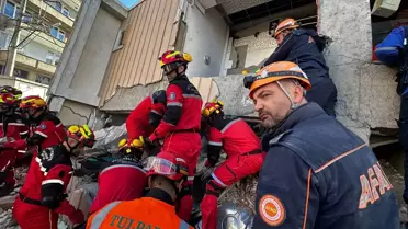 Gebze'de Çöken Binada Bir Çocuk Daha Bulundu