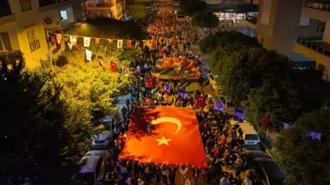 Düğün Öncesi Fener Alayına Katıldılar