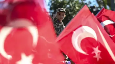 İstanbul'da Cumhuriyet'in 102. yıl dönümü dolayısıyla tören düzenlendi