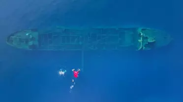 Dalgıç Polisler, Su Altında Türk Bayrağı Açtı