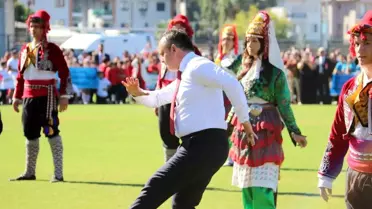 Fethiye'de Cumhuriyet Bayramı Coşkusu: Kaymakam Akkaya'nın Zeybek Gösterisiyle Unutulmaz Anlar