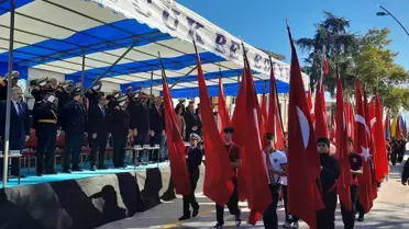 Karamürsel ve Gölcük'te Cumhuriyet Bayramı Törenleri