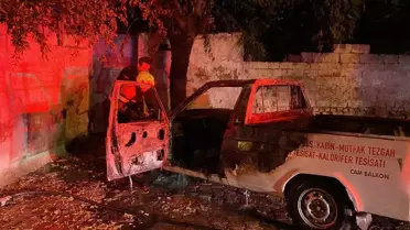 Nazilli'de Park Halindeki Kamyonette Yangın