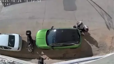 Bursa'da Elektrikli Bisiklet Otomobile Çarptı