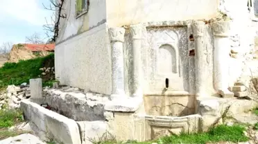 İznik'teki Tarihi Çeşme Tahrip Edildi