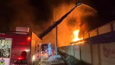 Bafra'da Geri Dönüşüm Fabrikasında Yangın