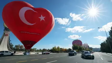 Cumhuriyet Bayramı'nda Sıcak Hava Balonları Gösterisi