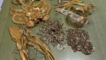 Edirne'de Otobüste Altın Takı Ele Geçirildi