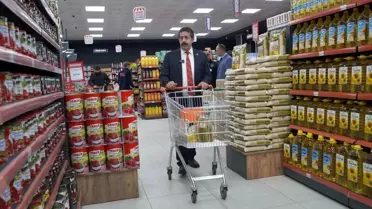 Abdurrahim Fırat, Erzurum Halk Pazarı'nda Alışveriş Yaptı