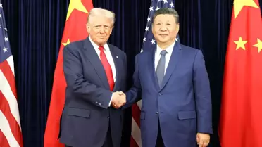 Xi Jinping ve Trump Busan'da Görüştü