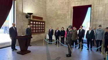 Almanya Şansölyesi Merz Anıtkabir'i Ziyaret Etti