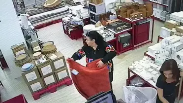 AVCILAR'da Tekstil Mağazasında Hırsızlık