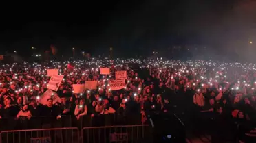 Bolu'da Cumhuriyet Bayramı Coşkusu Fener Alayı ve Manga Konseriyle Taçlandı
