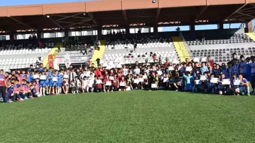 Cumhuriyet coşkusu sahaya taşındı