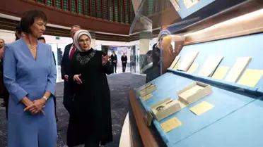 Emine Erdoğan, Almanya Başbakanı Merz'in eşiyle Millet Kütüphanesi'ni ziyaret etti