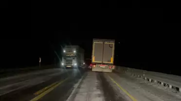 Ardahan'da Kar ve Buzlanma Ulaşımı Olumsuz Etkiledi