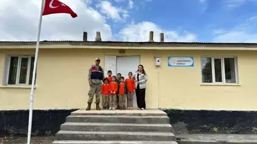 Jandarmadan Okul Bakımı