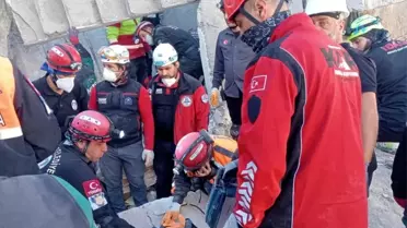 Kartepe Belediyesi, Gebze'deki Bina Çökmesine Müdahale Etti