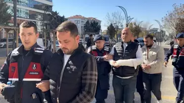 Aksaray'da Trafik Polislerine Yumruklu Saldırı: 3 Kişi Tutuklandı