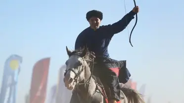 Şanlıurfa'da Atlı Gösteri ile Gençlere Moral