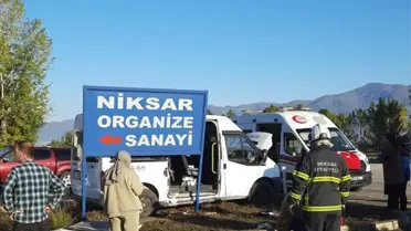 Niksar'da Trafik Kazası: 10 Yaralı
