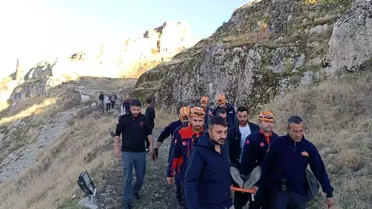 Van Kalesi'nde Düşen Kişi Kurtarıldı