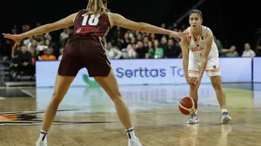 ÇBK Mersin, Venezia'yı Yendi