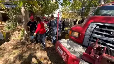 İzmir'de Kuyuya Düşen Yaşlı Adam Kurtarıldı