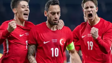 ''2025 yılının en iyi futbolcusu'' adayları açıklandı! Listede bir de Türk var