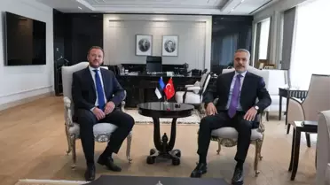 Fidan ve Tsahkna Görüşmesi