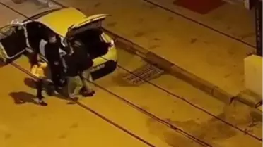 Bursa'da tartıştığı kadını yerde sürükledi: O anlar kamerada