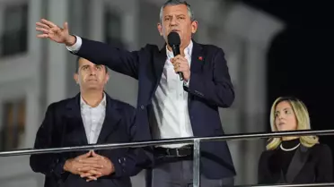 Özgür Özel Esenyurt'ta Miting Düzenledi