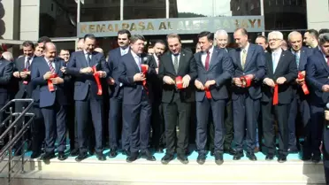 Kemalpaşa Adalet Sarayı açılışını yapan Bakan Tunç: 'Türkiye genelinde 388 adliye sarayı var'