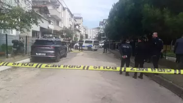 Körfez'de Eşini Bıçaklayarak Öldüren Adam Kendini Yaraladı