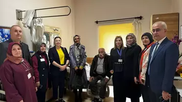 Tokat Valisi Köklü'nün eşi Yasemin Köklü'den rahatsızlanan şehit babasına ziyaret